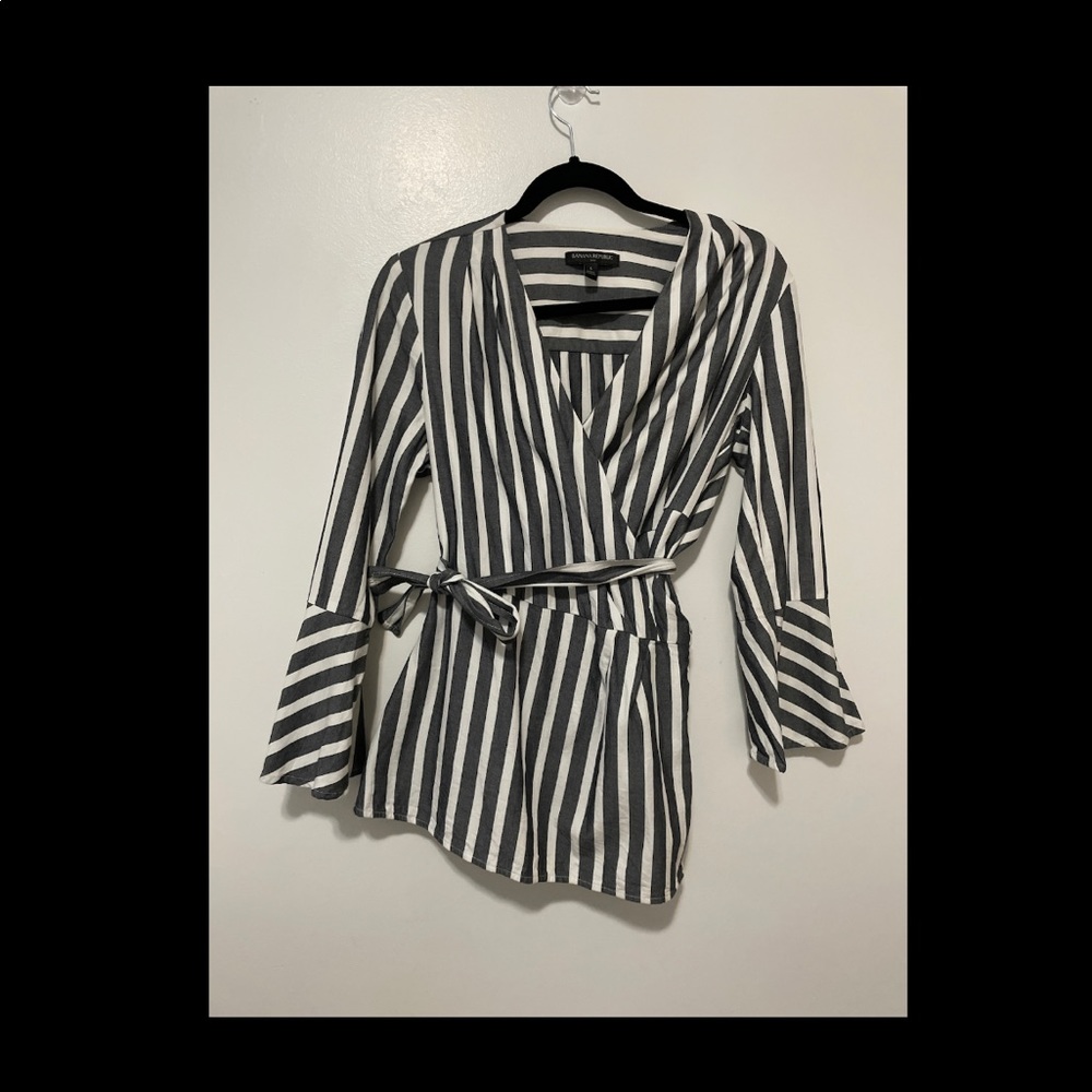 Banana republic dress shirt striped